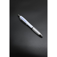 Kovové guľôčkové pero s názvom univerzity